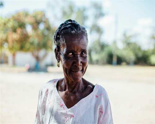 晋城三代试管婴儿助孕费用解析及代怀生子网推荐